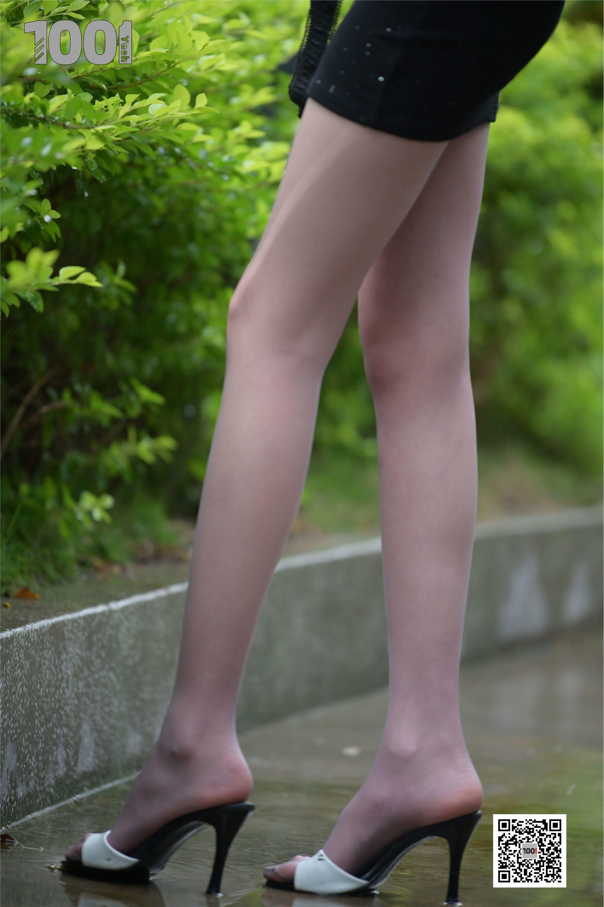 IESS异思趣向  一千零一夜《雨中漫步3》